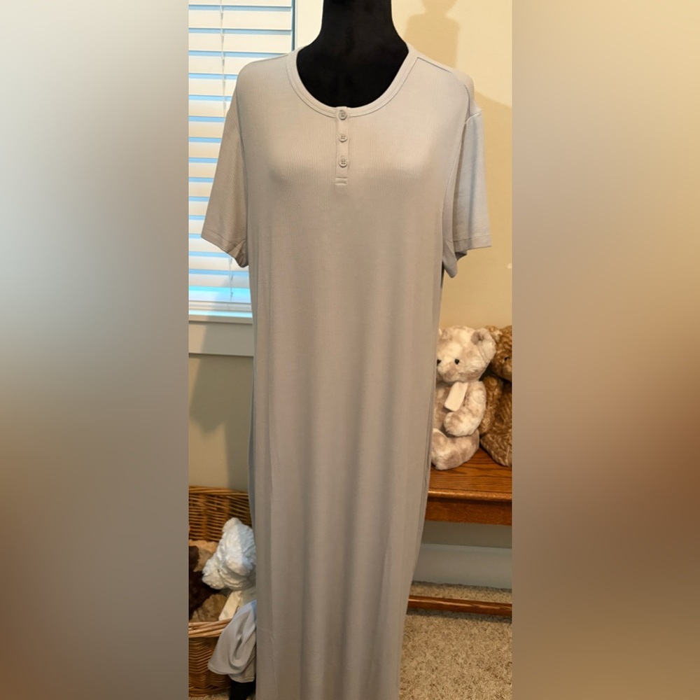 Barefoot Dreams Malibu Maxi Dress - NWT - size 1X